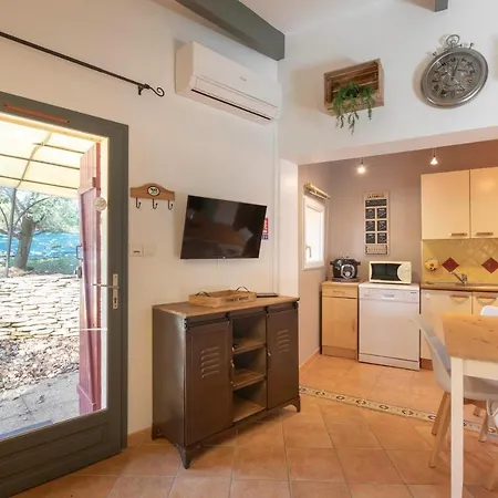 Mas Saint Antoine Holiday home Bourg-Saint-Andeol